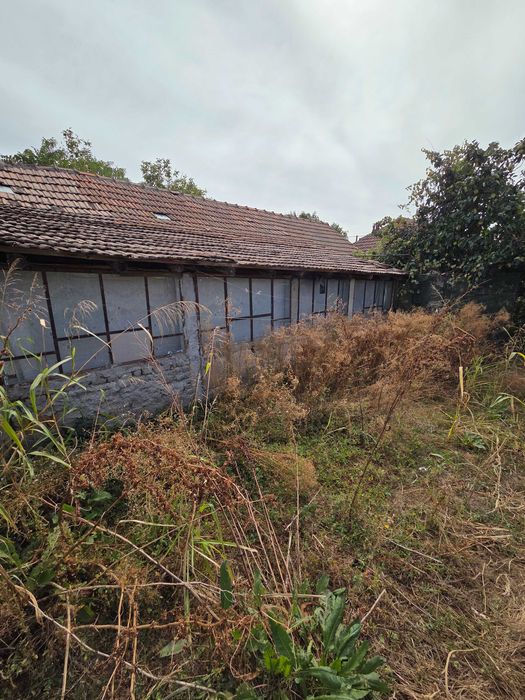 Vand casa batraneasca  teren 1000m2 - Preajba -Craiova -