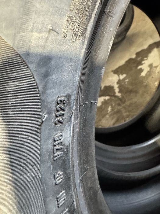 245 50 19 pirelli vara runflat steluta
