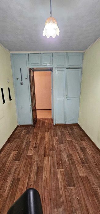 Продам 3 ком  на 2 этаже на Драмтеатре