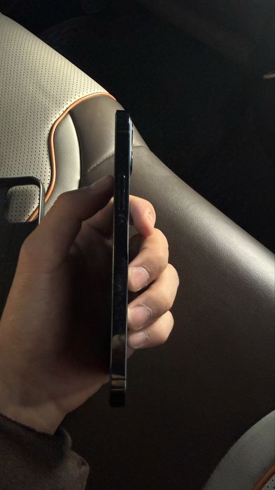 12-й iPhone pro ппродаю БУ