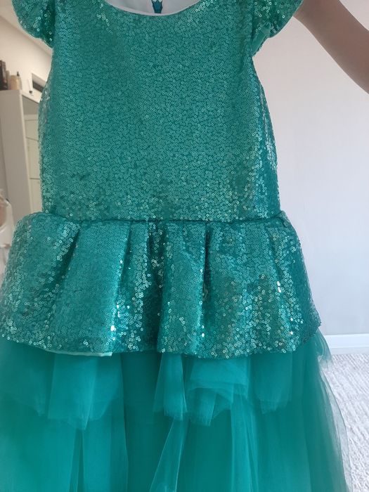 Продам платье почти новый