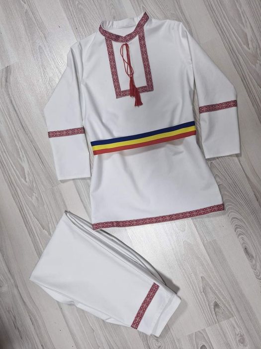 Costum popular pentru băieți