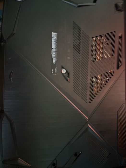 Геймърски лаптоп MSI GF63 Thin