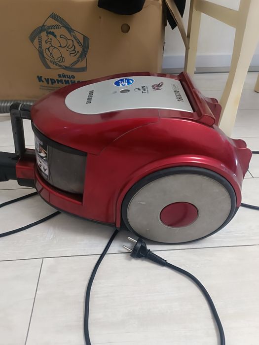 продам пылесос Samsung