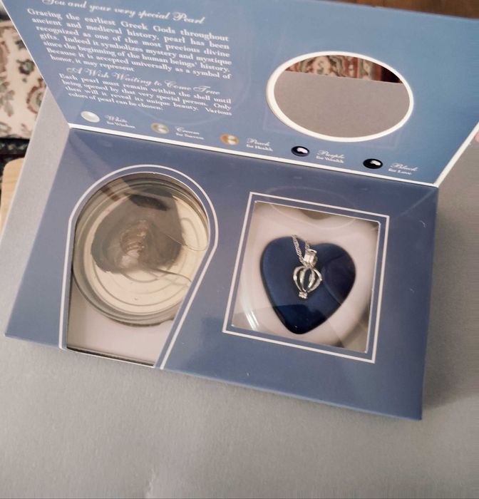 Перла в мида с колие