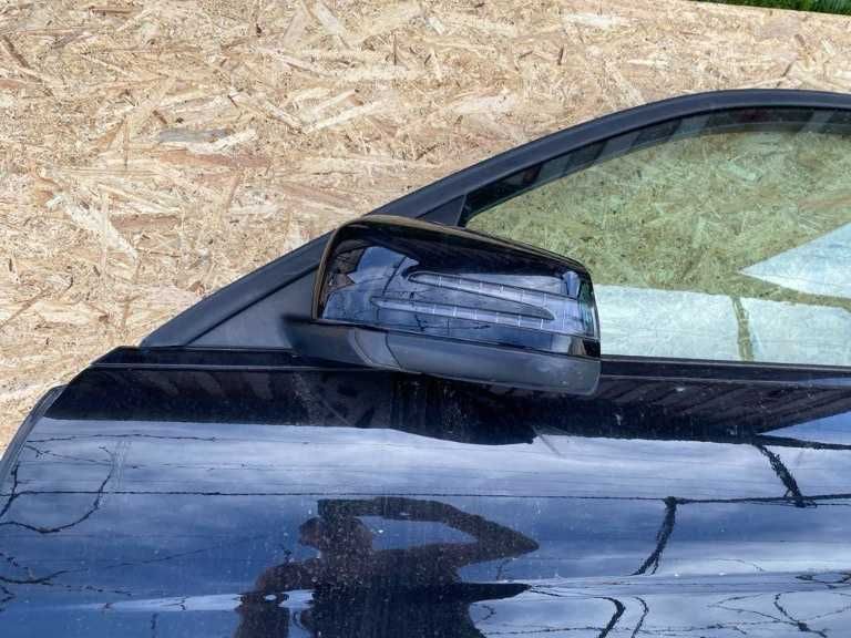 Oglinda dreapta/stanga neagra Mercedes W204