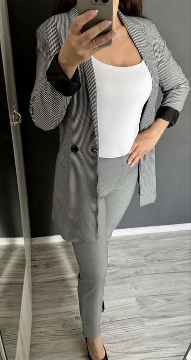 Елегантен костюм размер S