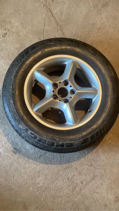 Bmw x5 стиль 57 шла как запаска много не пздила есть еще зимная шина