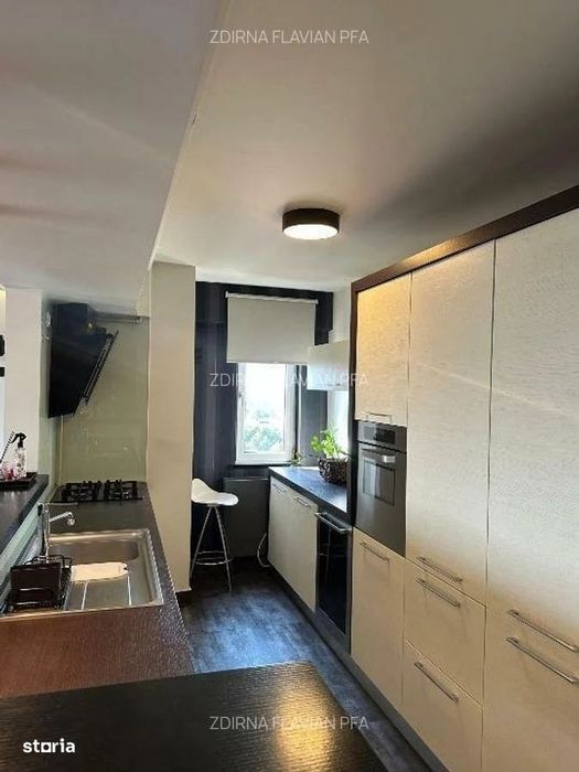 Apartament 3 camere - Piata Alba Iulia