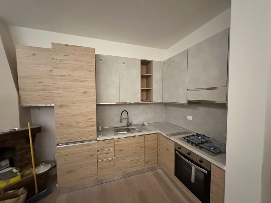 Renovări și Finisaje Interioare