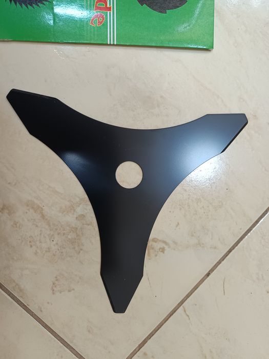 Disc pentru motocoasă model 3T