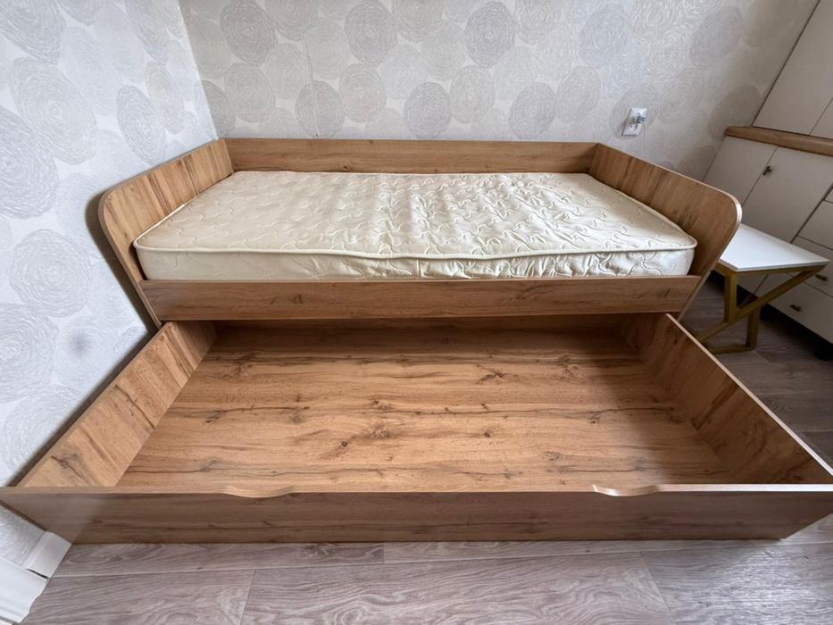 Продается Диван / Кровать