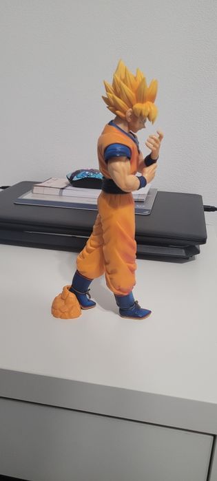 Figurină Dragon Ball Z – Super Saiyan Son Goku (Banpresto Solid Edge W