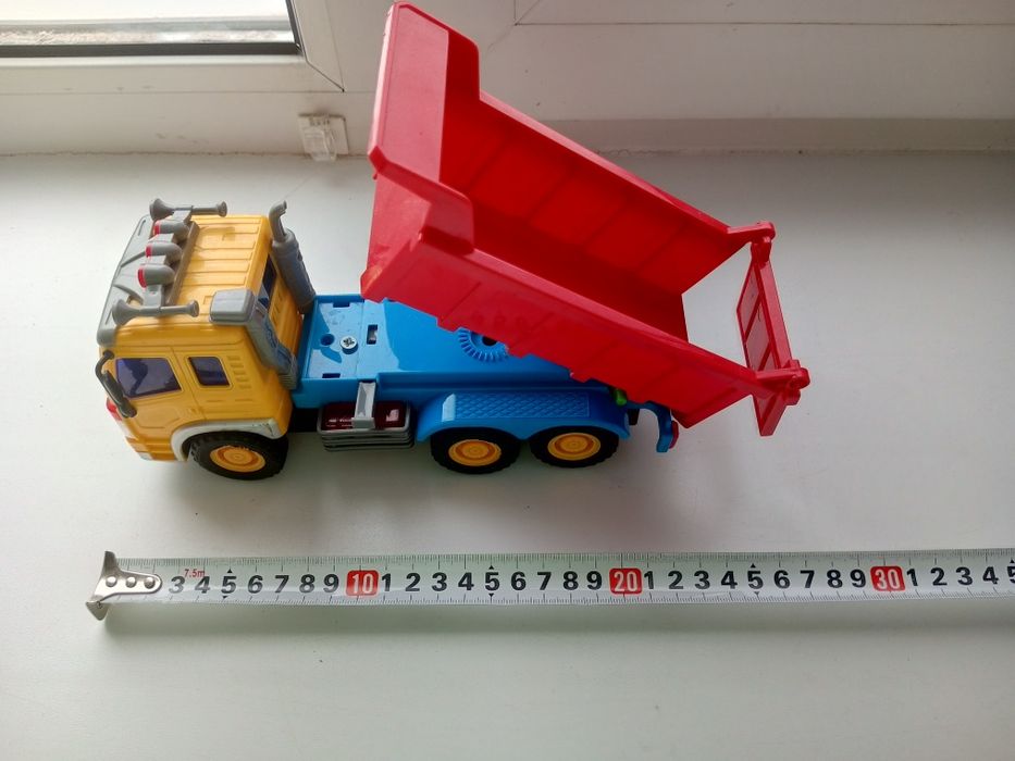 Продам игрушки для мальчиков