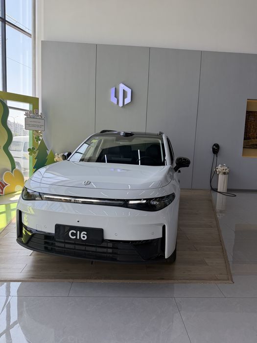 Leapmotor C16 280 km gibrit Lidar Ful