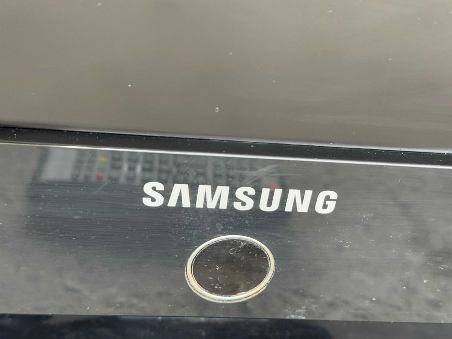 Телевизор SAMSUNG LE32A330J1 с дистанционно