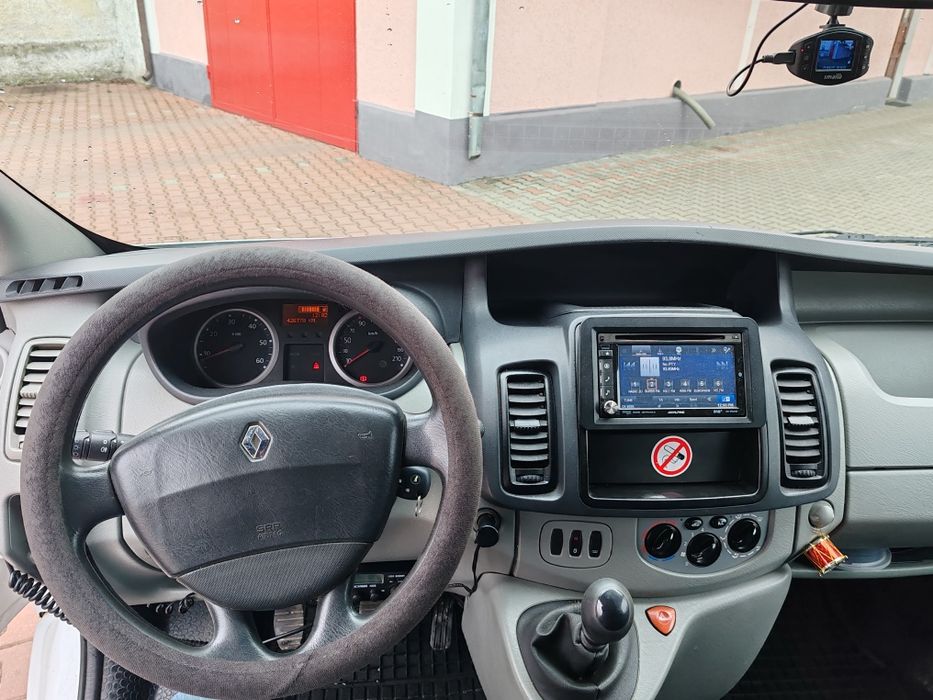 Renault trafic 9 locuri maxi
