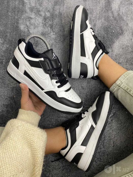 Nike Air Force 1