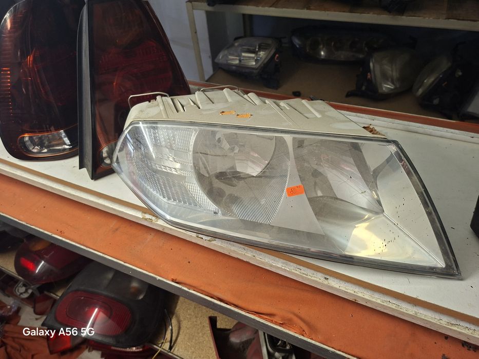 Оригинален фар Shkoda Oktavia  1 десен