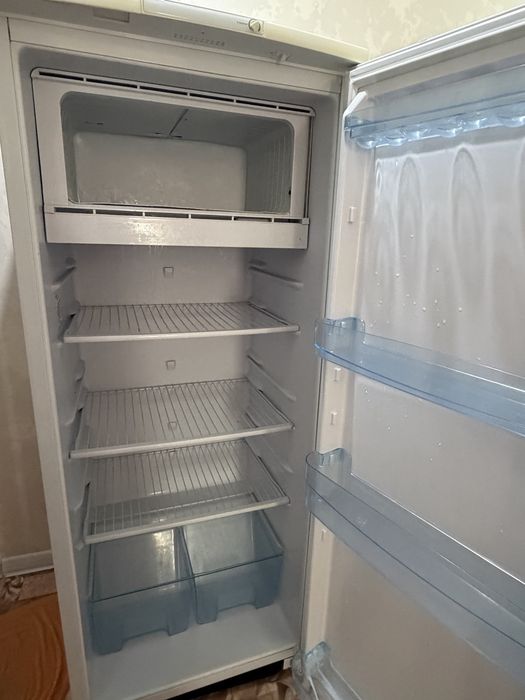 Холодильник б/у в хорошем качестве