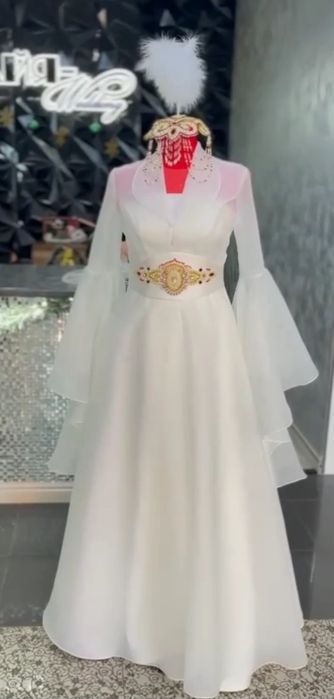 Продается свадебьное+ұзату платье в комплекте