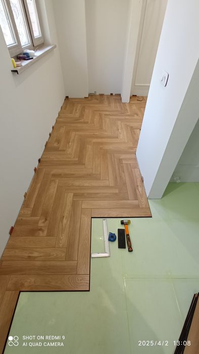 Укладка ламината Ёлочка.