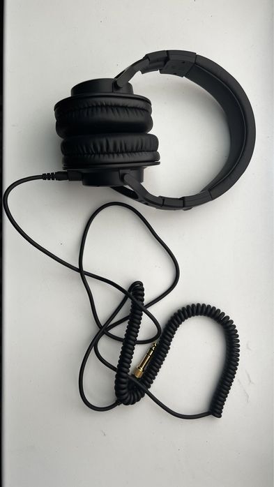 Наушник Audio Technicia ATH-M40x