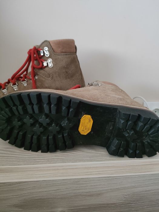 Туристически обувки