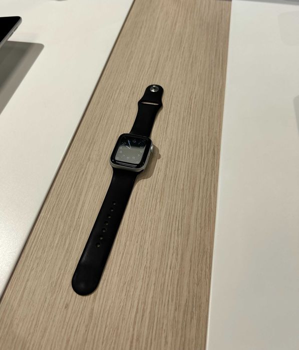 Часы Apple Watch 6 (44 мм, Silver, оригинал)