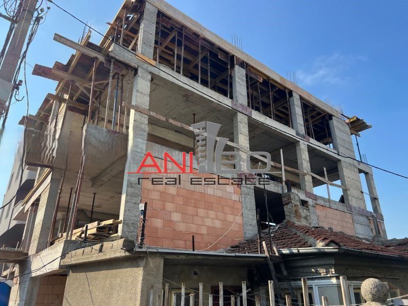 Продава се Тристаен апартамент в Варна, Колхозен пазар - 89 кв.м за 1742 €/кв.м - Снимка #4