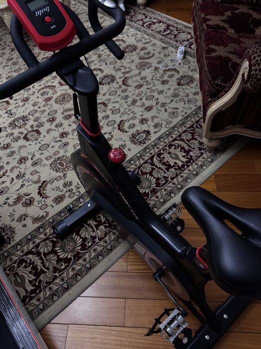 Велотренажер почти новый