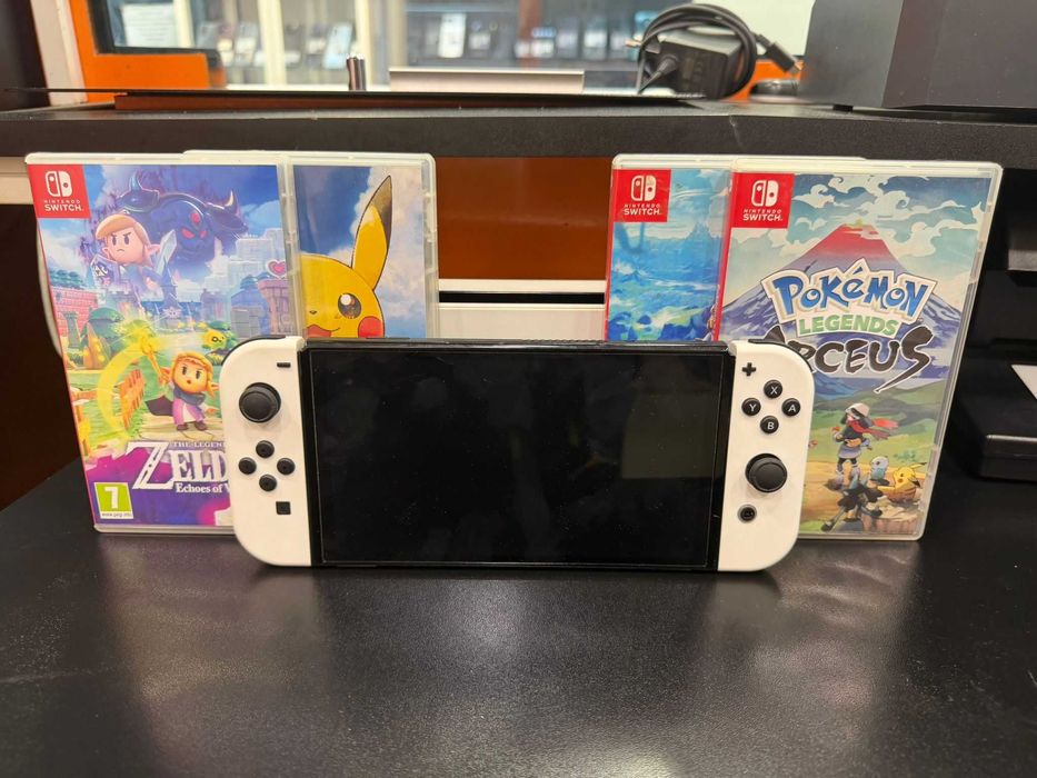 Hope Amanet P5 - Nintendo Swtich OLED // 4 Jocuri