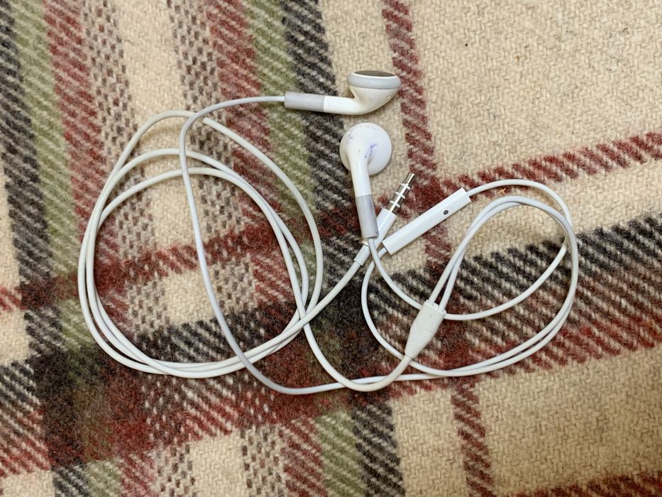 iPod 16 GB Black Graffit