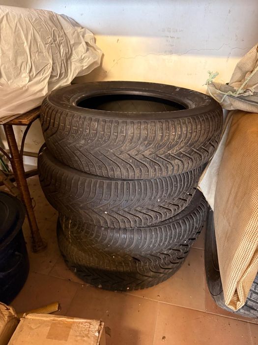 Продавам 4 броя зимни гуми BFGoodrich G-Force Winter 2