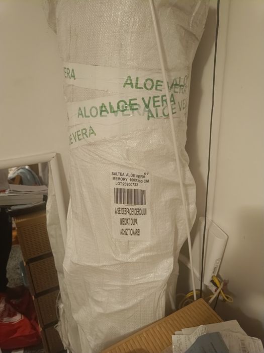 Vând saltea cu memorie 160x200