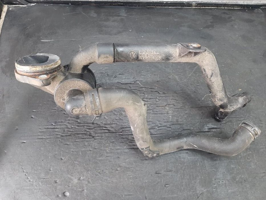 corp termostat 2.0 tdi cgl  audi a4 b8 8k q5 a6 4g  03l121111ad