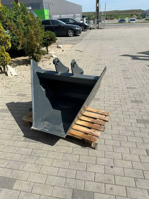 Cupa trapez pentru Komatsu WB93R - Piese de schimb Komatsu