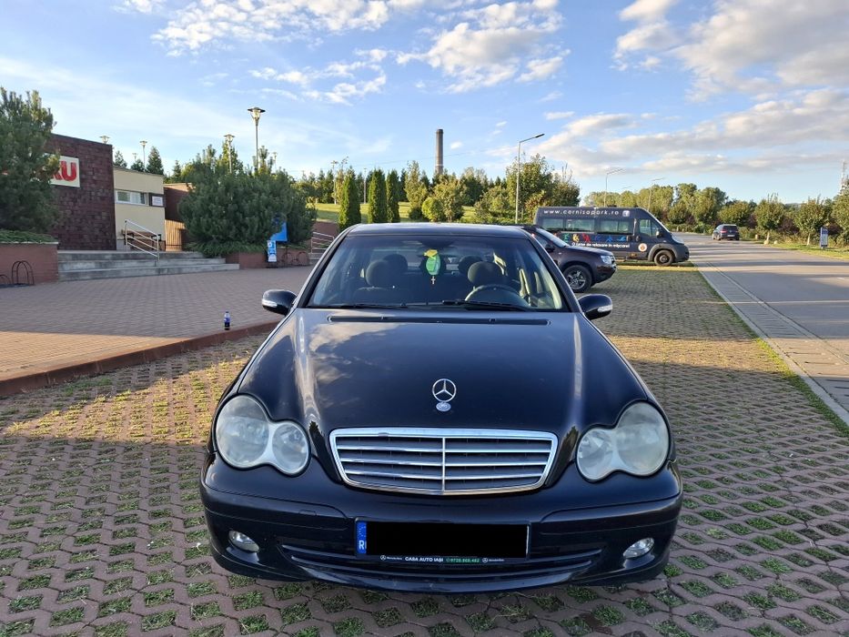 Mercedes C-Class C180 1.8 benzină 143cp