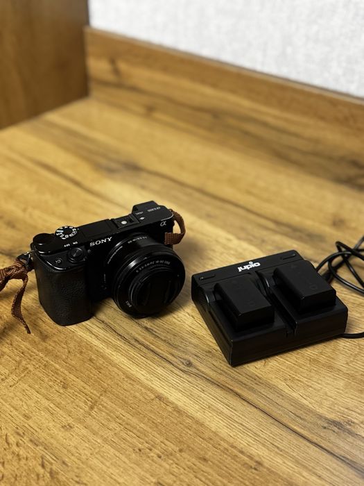 Продам фотоаппарат Sony A6300