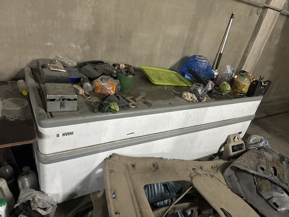 Продам морозильник