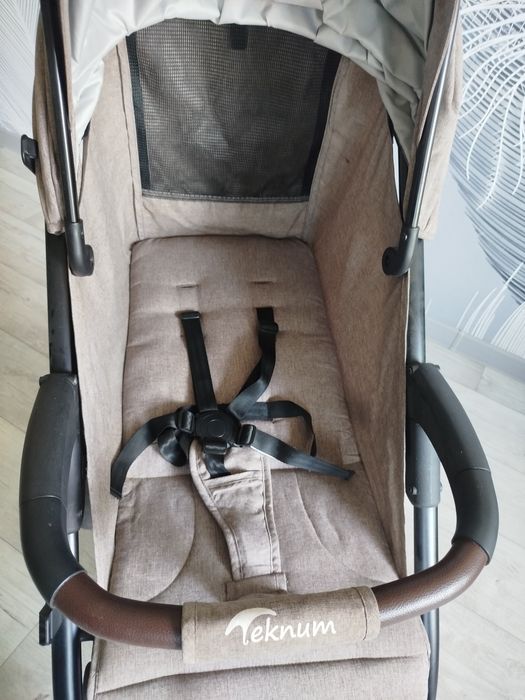 Продается коляска Teknum