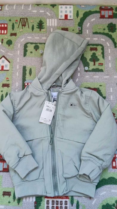 Geacă băieți Reserved, mărime 104, nouă cu eticheta