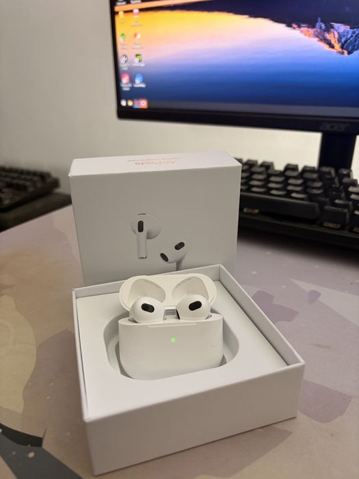 Vand Airpods 3 noi