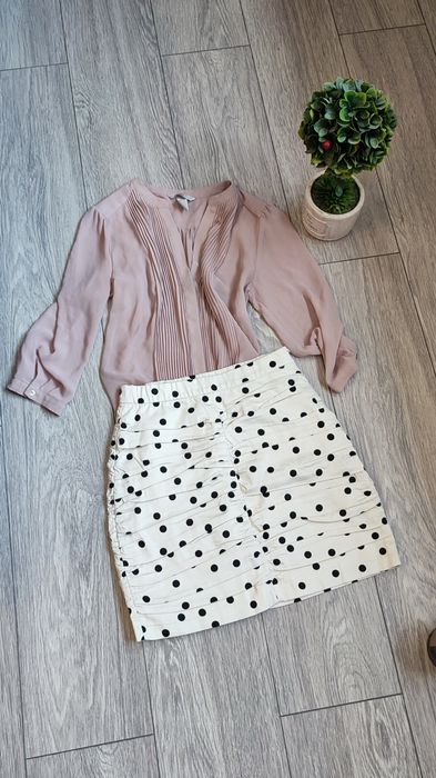 Fusta Alba cu buline negre