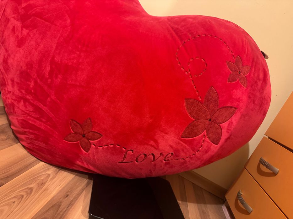 Любовно плюшено сърце