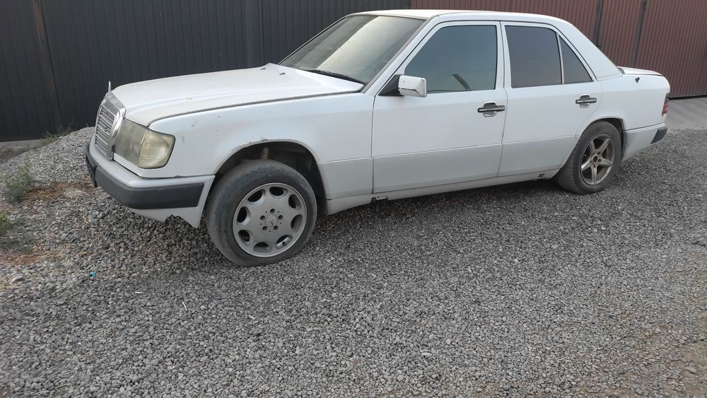 W124 Мерседес разбор