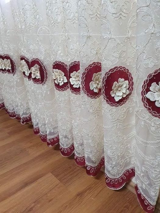Perdea cu broderie de catifea 3 D
