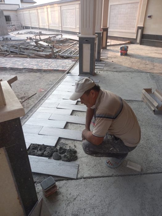 Кафельщик, укладка плитки