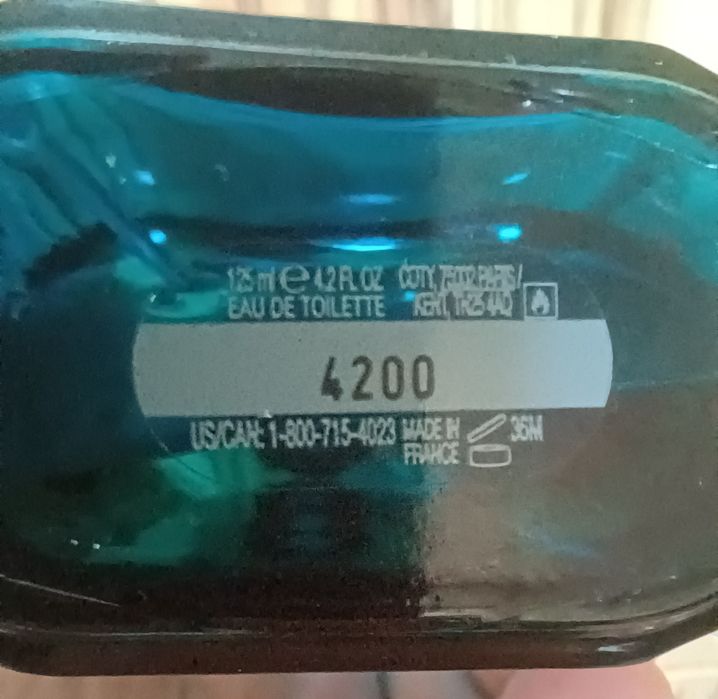 Продам мужской одеколон