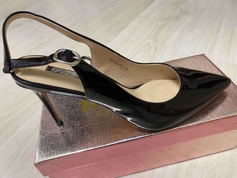 Продам туфли женские